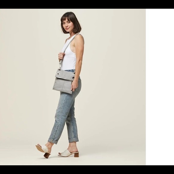 Hammitt Medium Montana Crossbody bag - Picture 14 of 14